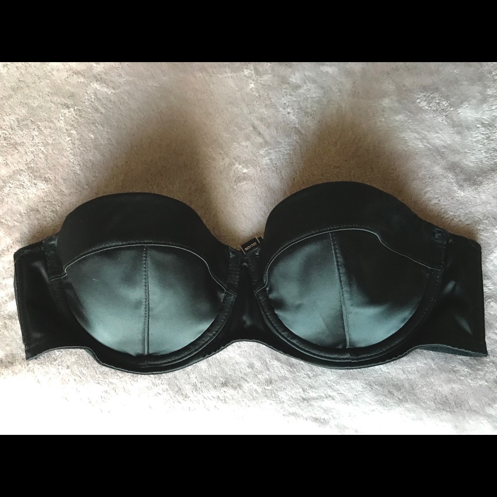 VS Strapless Bra